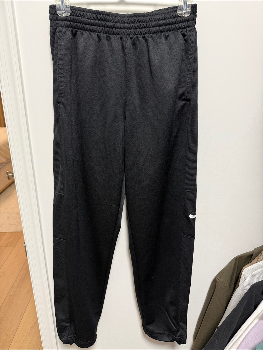 Nike Black Men's Athletic Joggers with White Swoosh